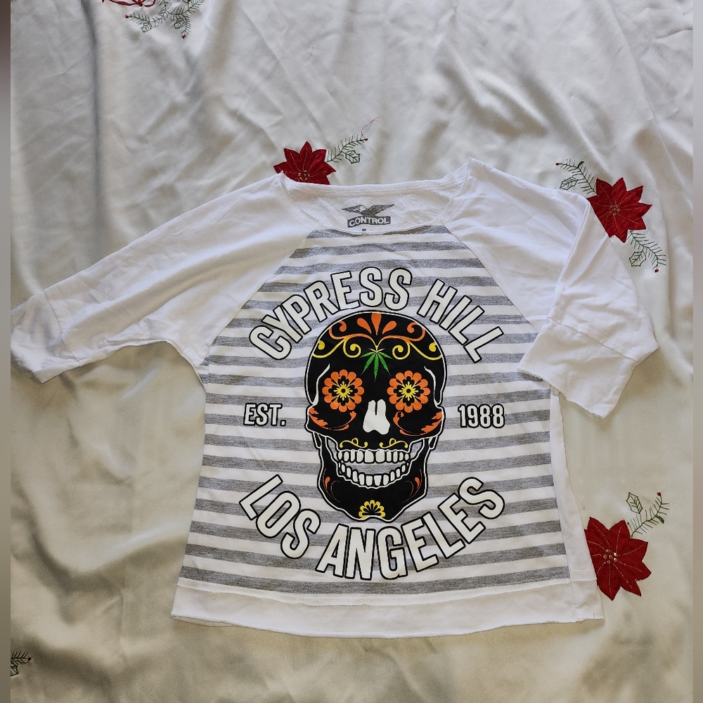 CONTROL SKULL GRAPHIC  White and Gray Striped Shirt NWOT Size L